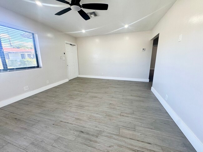 Photo - 412 SW 27th Terrace