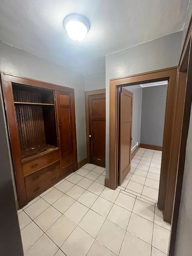 Photo - 2749-2751-2751 N 45th St Unidad 2751