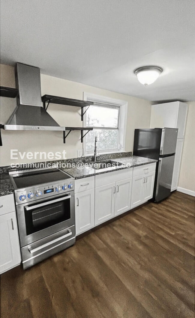 Photo - 1700 Ashmore Ave Unit b