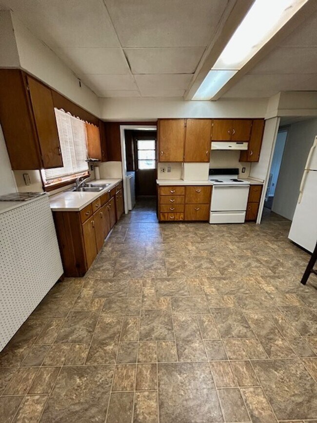 Photo - 1410 St James Pl Unit 1410 St. James Place