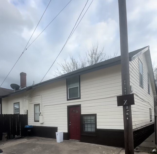 Photo - 135 N Maplewood St