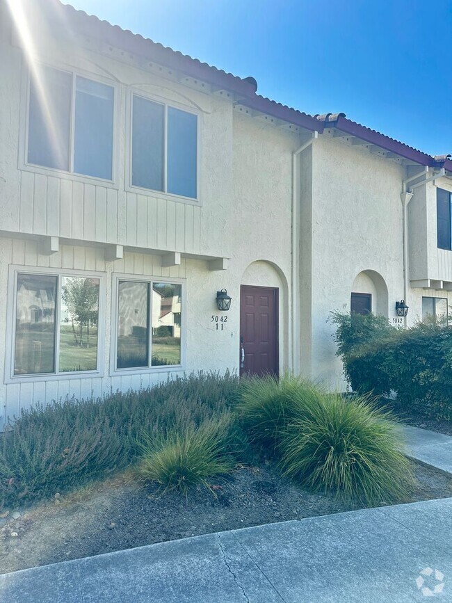 Building Photo - 5042 Glide Dr Rental