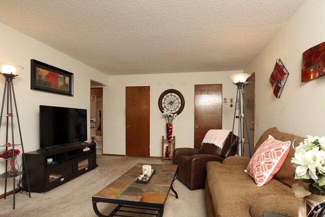 1BR, 1BA - ReNew Meadow Lake