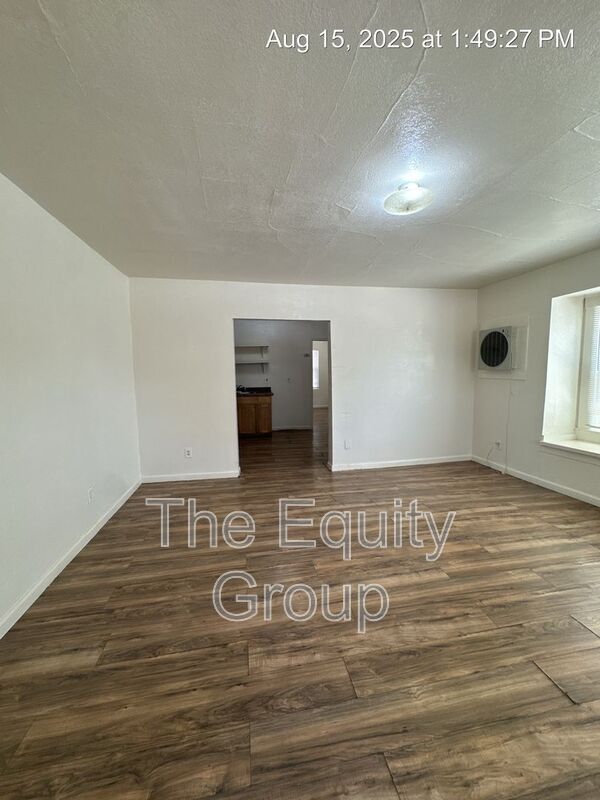 Photo - 435 N Redington St