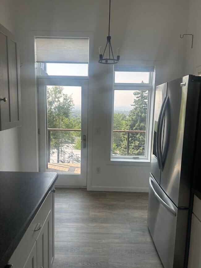 Photo - 1125 Henry Rd