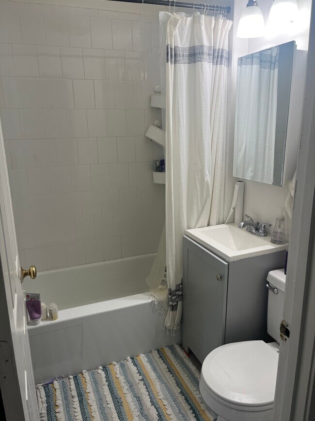 Photo - 224 Hanover St Unit 1