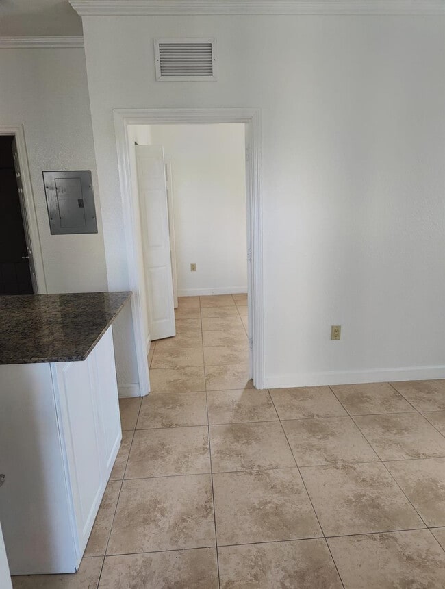 Photo - 629 SW 2nd St