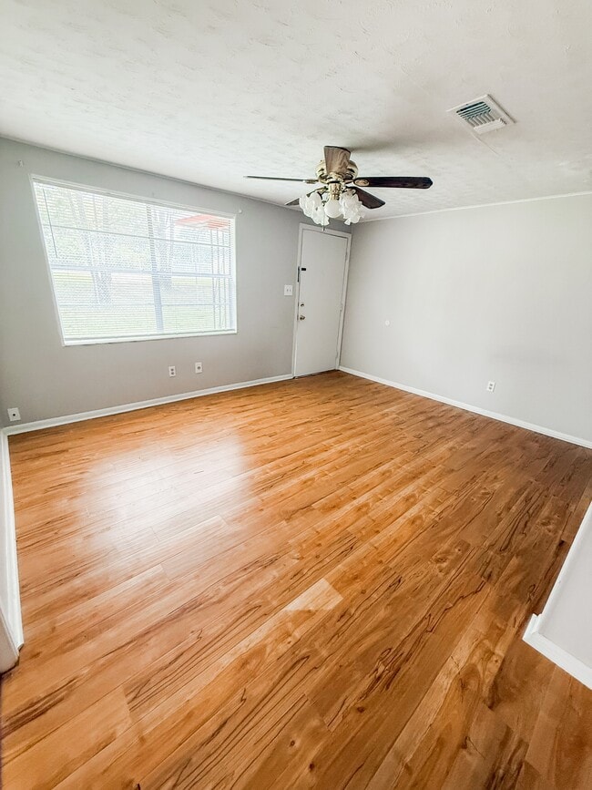 Photo - 1019 Griffin St