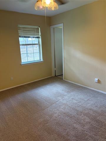 Photo - 408 Price Dr