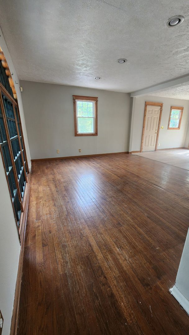 Photo - Spacious 4 bedroom