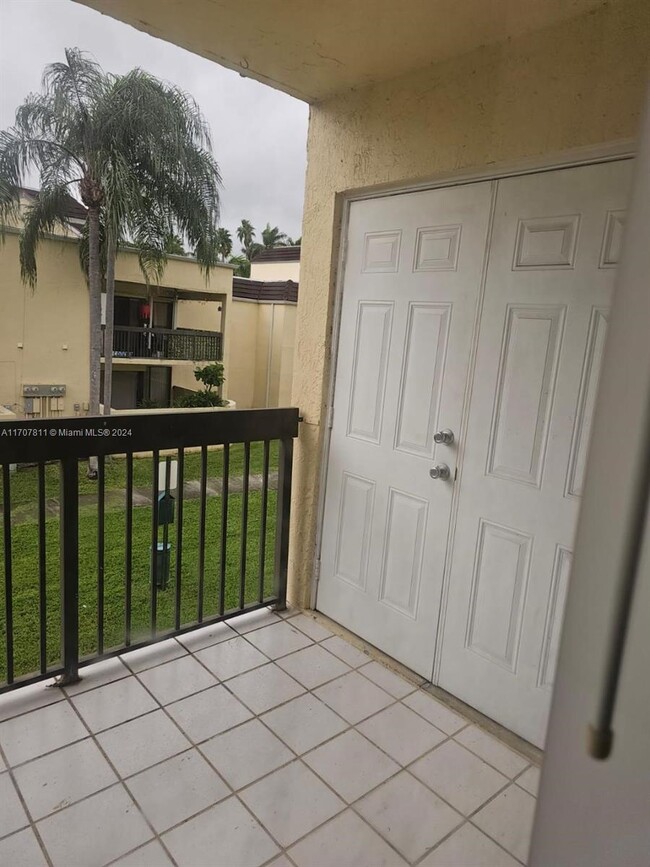 Photo - 13002 SW 88th Terrace N Apartamento Unidad 201-A