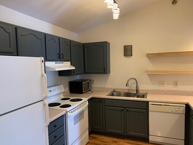 Photo - 1822 Deerhaven Ln NE Unidad 11