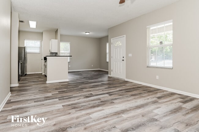 Photo - 3207 Rosselle St