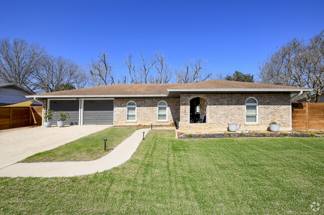 Building Photo - 1317 Azalea Ln Rental