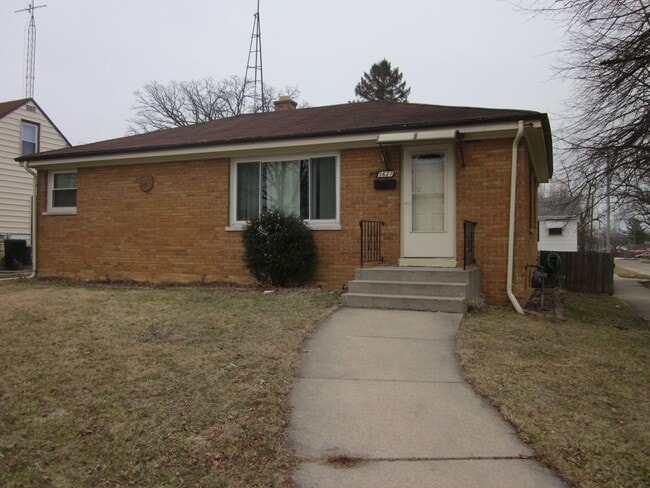Photo - 3 Bedroom, 2 Bath Single Family Home in Quiet Kenosha Neighborhood