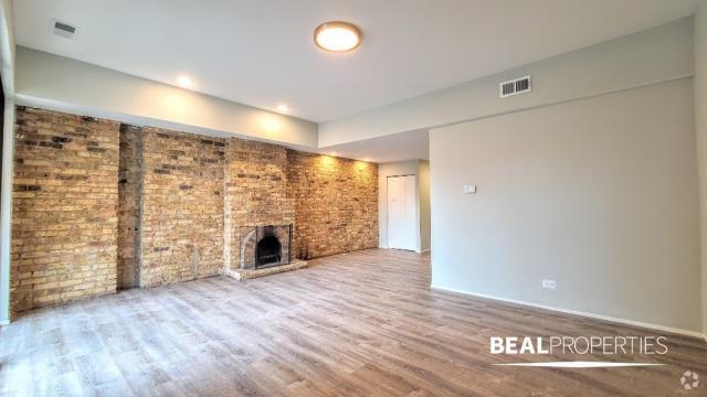 Building Photo - 3 bedroom in CHICAGO IL 60657 Unit 03 Rental