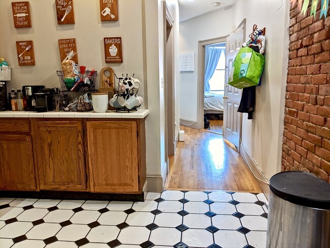 Photo - 486 Columbus Ave Unidad 7