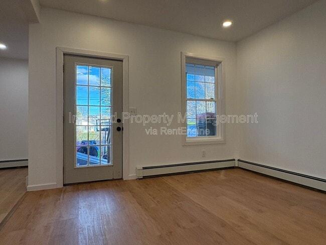 Photo - 24 Willis St Unit 1