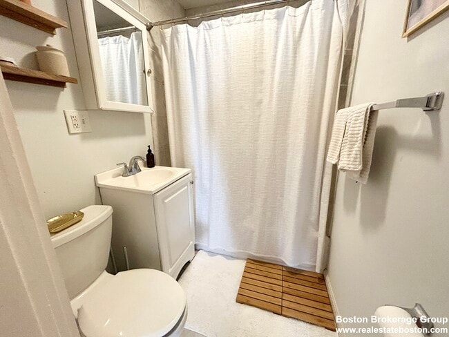 Photo - 914 Dorchester Ave Unit 2