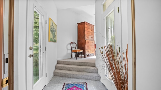 Photo - 106 Spoonwood Rd