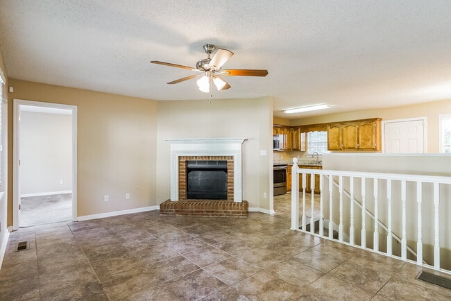 Photo - 1812 Molly Ln