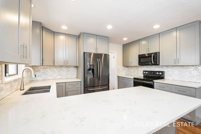 Building Photo - 4249 W 49th Ave Rental