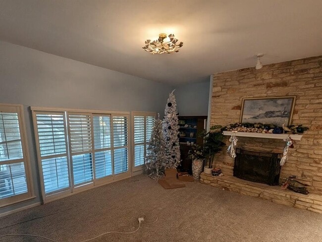 Photo - 208 Crescent Bluff