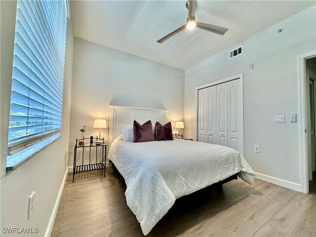 Building Photo - 2720 Cypress Trace Cir Unit 2920