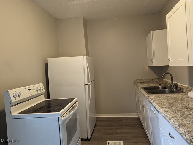 Photo - 133 Court St Unit Down