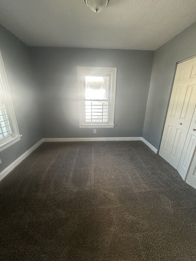 Photo - 10404 Grandview Ave