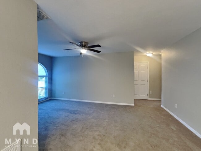 Photo - 6245 29th Way N