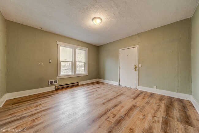 Photo - 802 Pine St Unit 7