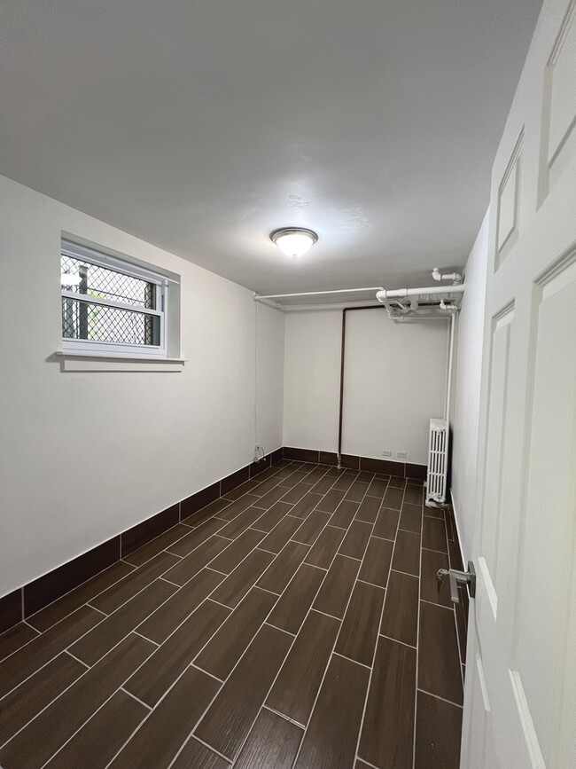 Photo - 5024 S Prairie Ave