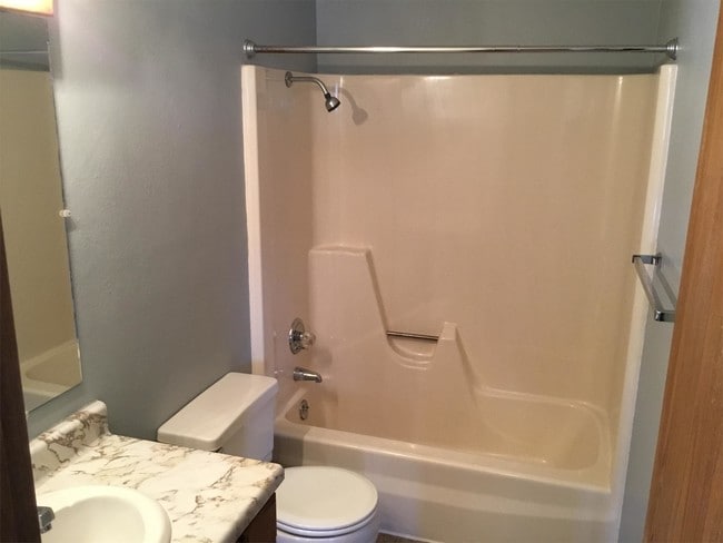 Photo - 1112 Portland Dr