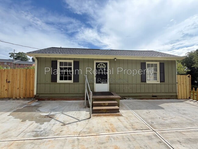 1868 Quarry Rd