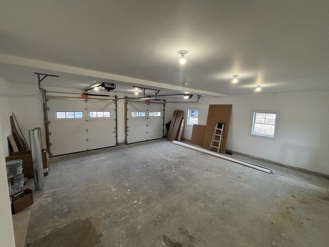 Building Photo - 41 Wood Rd