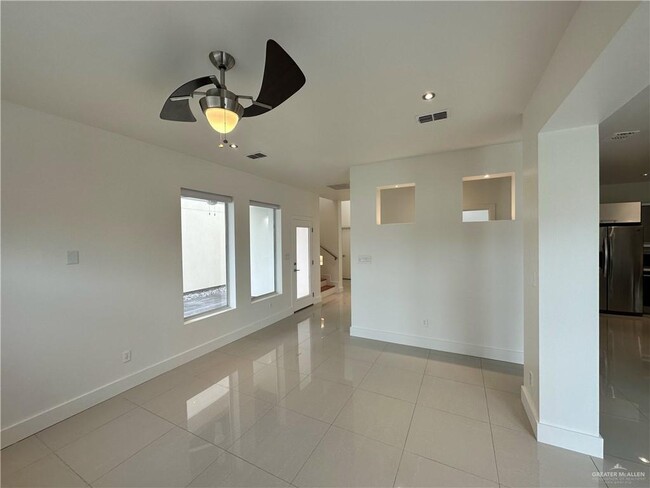 Photo - 28 N 43rd St