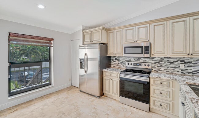 Photo - 3304 Perimeter Dr