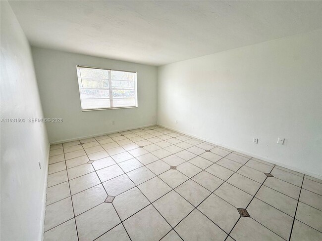 Photo - 1350 NE 119th St Unit 135003