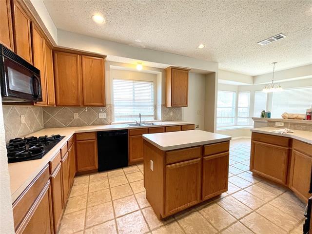 Photo - 7728 Parkwood Plaza Dr