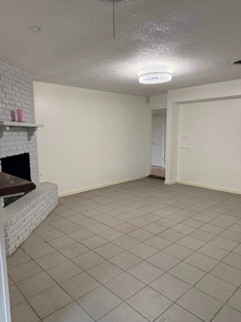 Photo - 8827 Rowan Ln