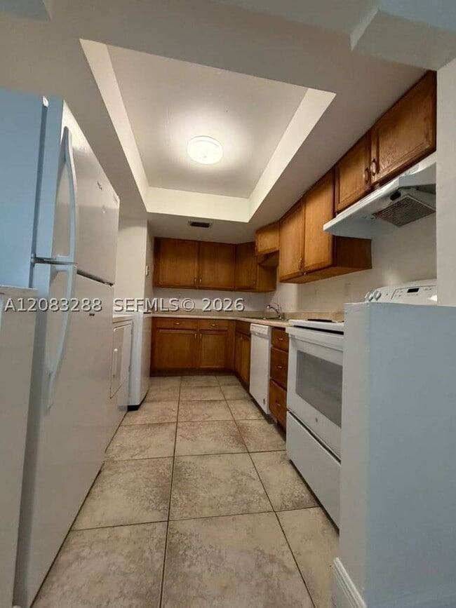 Building Photo - 5822 NW 21st St Unit 39-E