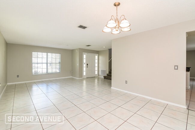 Photo - 2216 Wyndam Way