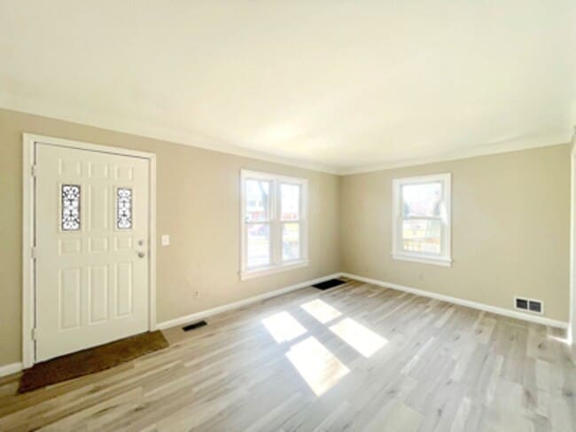 Photo - 3 Bed 1 Bath