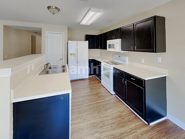 Photo - 10714 Boyette Creek Blvd