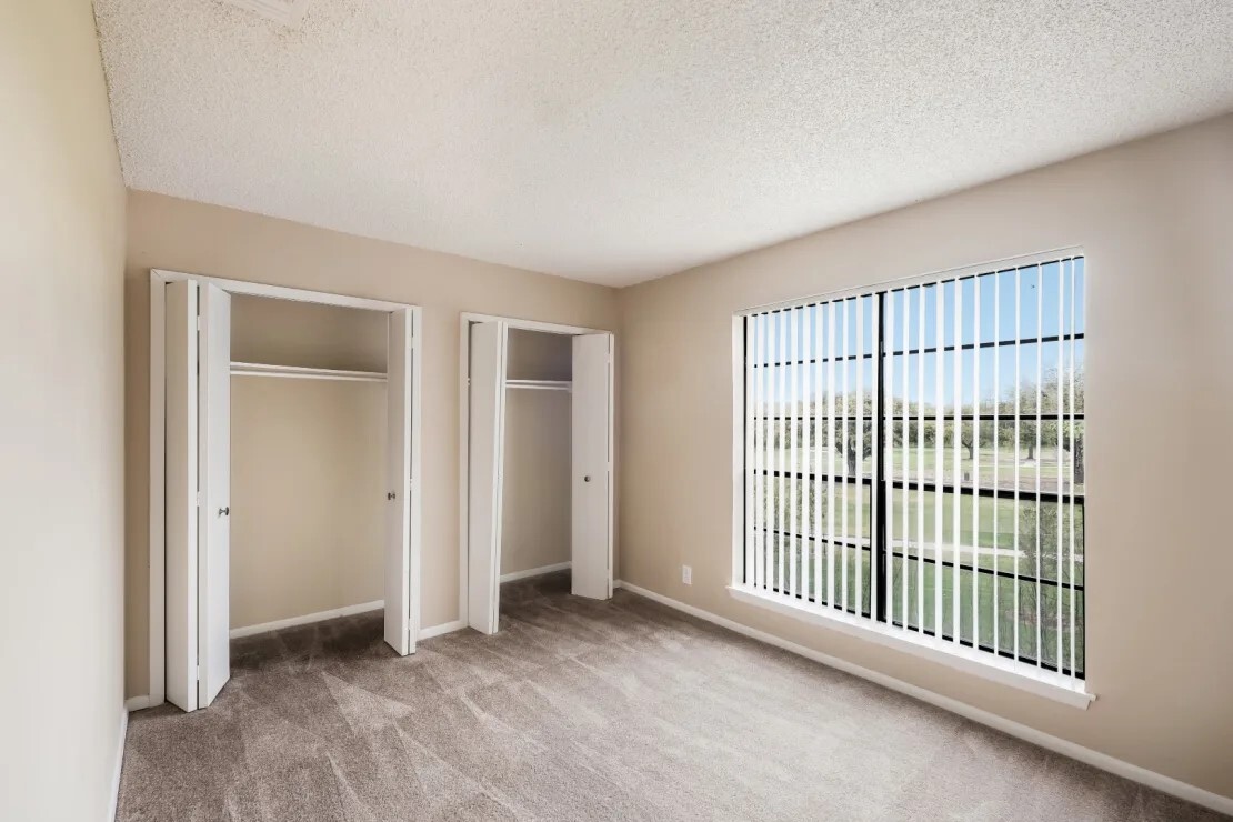 Photo - 13031 Pk Xing Dr