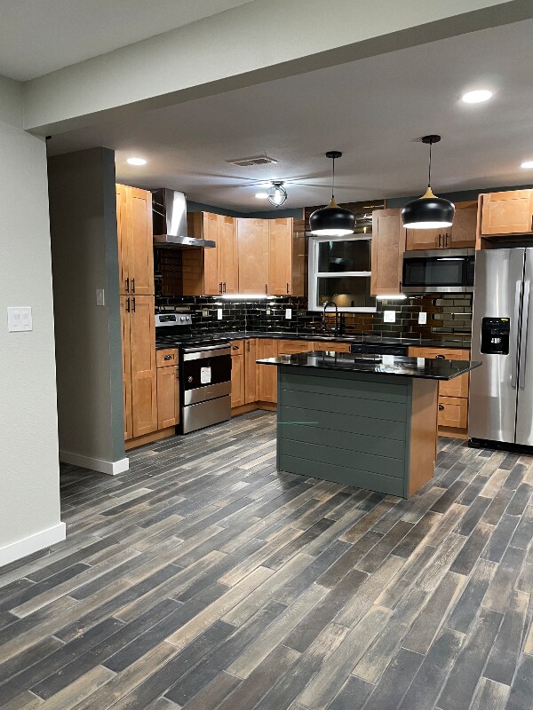 421 Willard D. Lewis St