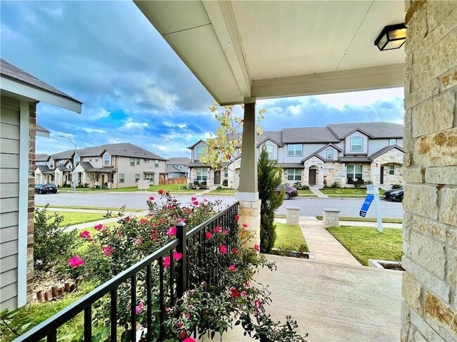 Photo - 710 Coconut Grove St