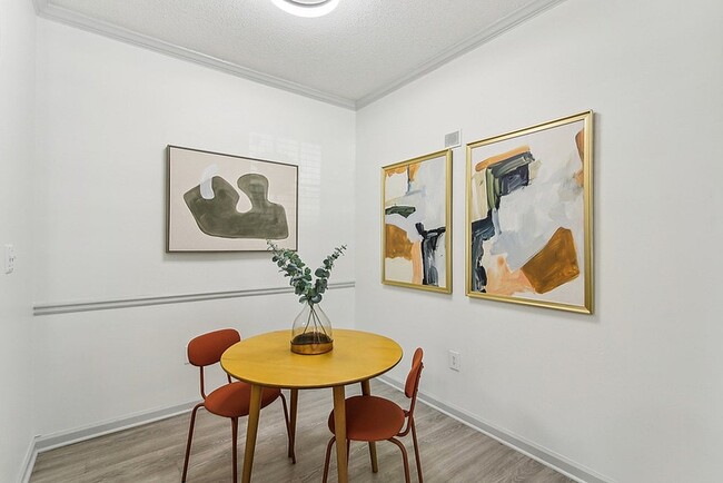 2x1 1087 sqft B1U - Unit 106 - Dining Room