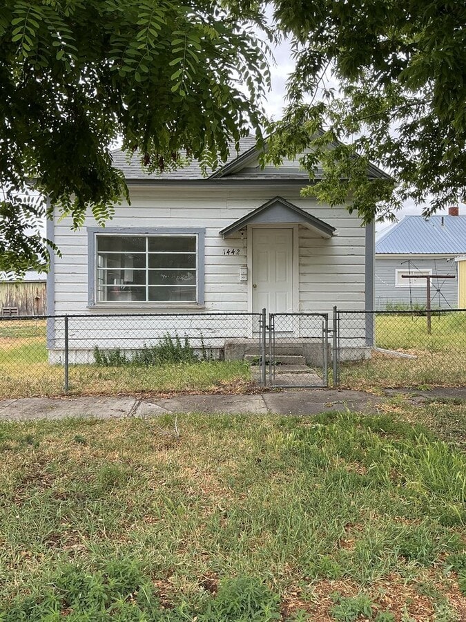 Adorable 2 bed 1 bath home - Adorable 2 bed 1 bath home